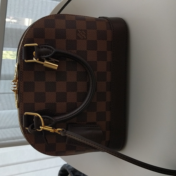 **SOLD**Louis Vuitton Alma BB damier ebene - Picture 1 of 14